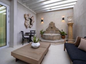 Posezení v ubytování O:Live Boutique Hotel, A Small Luxury Hotel of the World