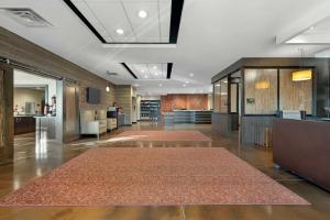 Ο χώρος του λόμπι ή της ρεσεψιόν στο Best Western Plus Lakeview Hotel +46 φωτογραφίες