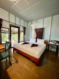 Gallery image of Phi Phi Private Beach Resort in Phi Phi Don