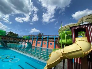 Φωτογραφία από το άλμπουμ του RedDoorz Plus @ Lhexlyn Resort San Narciso σε San Narciso +78 φωτογραφίες