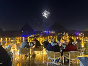 Gestir sem dvelja á Magic Pyramids Hotel