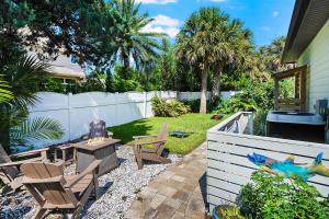 Κήπος έξω από το Paradise Unlocked Plunge Pool BBQ Walk Downtown