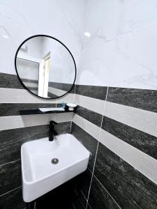 Koupelna v ubytování Grand Luxury Hotel Semporna + 22 fotografií