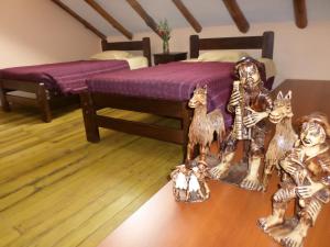 Una cama o camas en una habitación de OkiDoki Cusco Hostal 37 fotos más