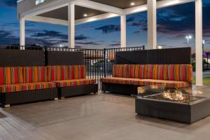 Posezení v ubytování Home2 Suites By Hilton Brownwood