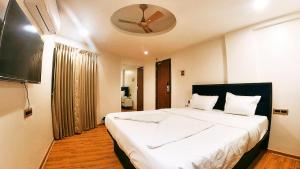 4 Points Lodging & Boarding電視和／或娛樂中心