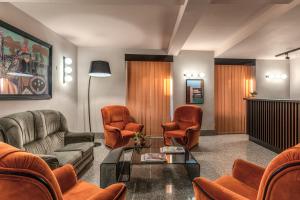 Posezení v ubytování Madison Hotel