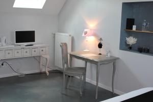 Photo de la galerie de l'établissement L'Heure Bleue gîtes et chambres d'hôtes, à Givenchy-en-Gohelle