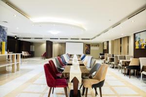 Posezení v ubytování The Saj Hotel + 37 fotografií