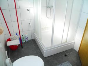 Koupelna v ubytování Apartments Klaric + 44 fotografií