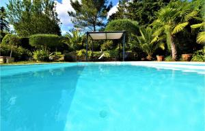 Πισίνα στο ή κοντά στο Stunning Home In St Privat Des Vieux +30 φωτογραφίες