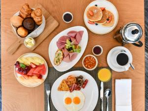 Eten bij of ergens in de buurt van het hotel

