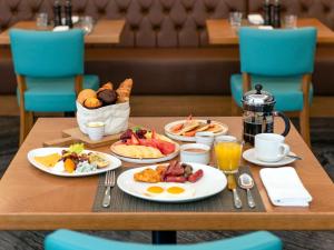 Eten bij of ergens in de buurt van het hotel

