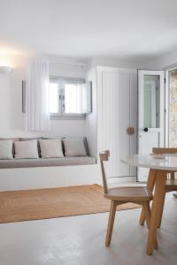 Posezení v ubytování myMykonos Guest House
