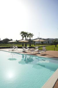 Bazén v ubytování Paolimura Resort , Apartment & Spa nebo v jeho okolí