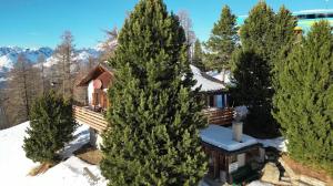 Peisaj natural din apropierea acestui chalet