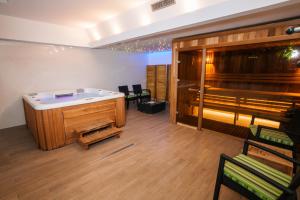 Hotel Monogram Park的休息区