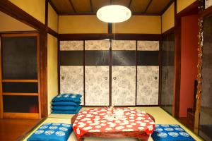 Giường trong phòng chung tại Traditional Japanese House -Near Matsumoto Castle- +45 ảnh