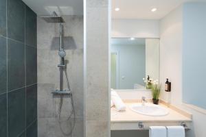 Hotel LIVVO Jandía Golf的一间浴室