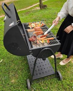 Εγκαταστάσεις μπάρμπεκιου για όλους τους επισκέπτες του ξενοδοχείου διαμερισμάτων