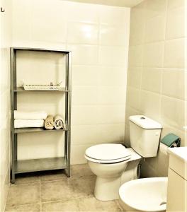 Zdjęcie z galerii obiektu Primera línea de mar apartamento dúplex en Ribeira w mieście Ribeira