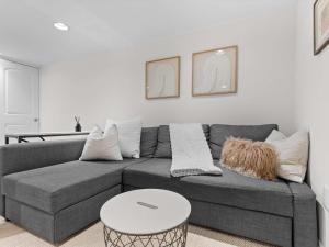 Galeriebild der Unterkunft Modern and Convenient 1BR apartment Union Station Union Market in Washington