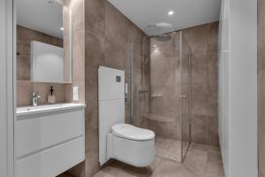 Koupelna v ubytování Villa Uhre - Spectacular views and location + 25 fotografií