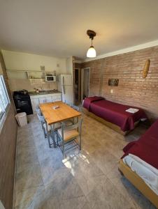 Afbeelding uit fotogalerij van El Cabure Complejo in Villa Carlos Paz