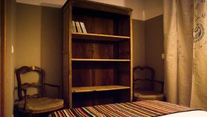 The library in the holiday home