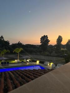 Bazén v ubytování Residence Toscano nebo v jeho okolí