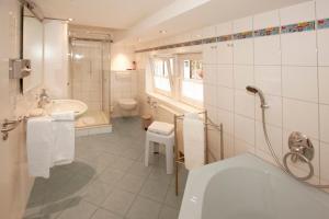 Gallery image of Landhotel Voss im TalVital in Saalhausen