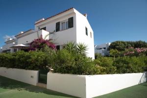 Το κτήριο όπου στεγάζεται  η παραθεριστική κατοικία