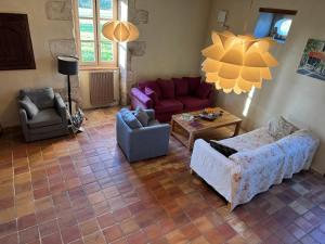 Część wypoczynkowa w obiekcie Gîte de L’Edelinie