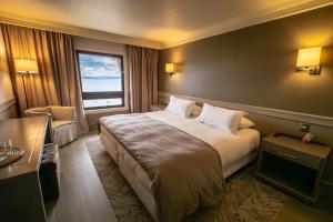 Postel nebo postele na pokoji v ubytování Hotel Costaustralis + 37 fotografií
