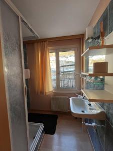 Kuchyň nebo kuchyňský kout v ubytování Hotel Rhoneblick