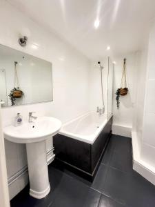 Vannituba majutusasutuses Gavenny Cottage +17 fotot