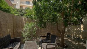 Vonkajšia záhrada v ubytovaní Anesi Rooms To Rent