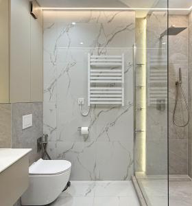 Ένα μπάνιο στο YUKO Business Class Apartments +24 φωτογραφίες