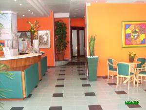 Vstupní hala nebo recepce v ubytování Hotel Colorado + 37 fotografií