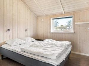 Postel nebo postele na pokoji v ubytování Luxury Lakeside Retreat - By Traum Ferienwohnungen