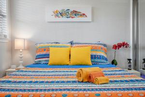 Itz a Vibe - 1 bedroom studio in the heart of DTSP客房内的一张或多张床位