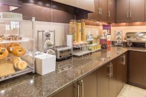 Kuchyň nebo kuchyňský kout v ubytování Residence Inn Lexington Keeneland/Airport