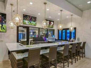 Imagine din galeria proprietății Gobi Gorgeous 6 Br Pool Game Rm Close to Disney în Kissimmee