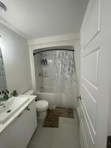 Ένα μπάνιο στο Luxury Airbn