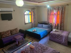 riad lala fatima客房内的一张或多张床位