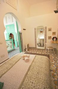 Katil atau katil-katil dalam bilik di Riad Nostalgie of Tetouan