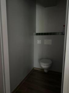Bilik mandi di Lillys Appartement 3 in 3430 Tulln