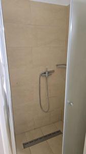 Bilik mandi di Lillys Appartement 3 in 3430 Tulln