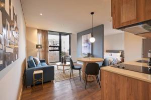 Istumisnurk majutusasutuses Caluce Apt 5A by LetoH