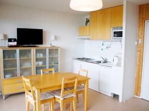 Kuchyň nebo kuchyňský kout v ubytování Appartement 6 pers, Wi-Fi, proche pistes ski, garage privé, vue lac et montagnes - FR-1-814-24